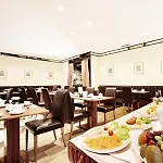 Hotel Radisson Center 3*