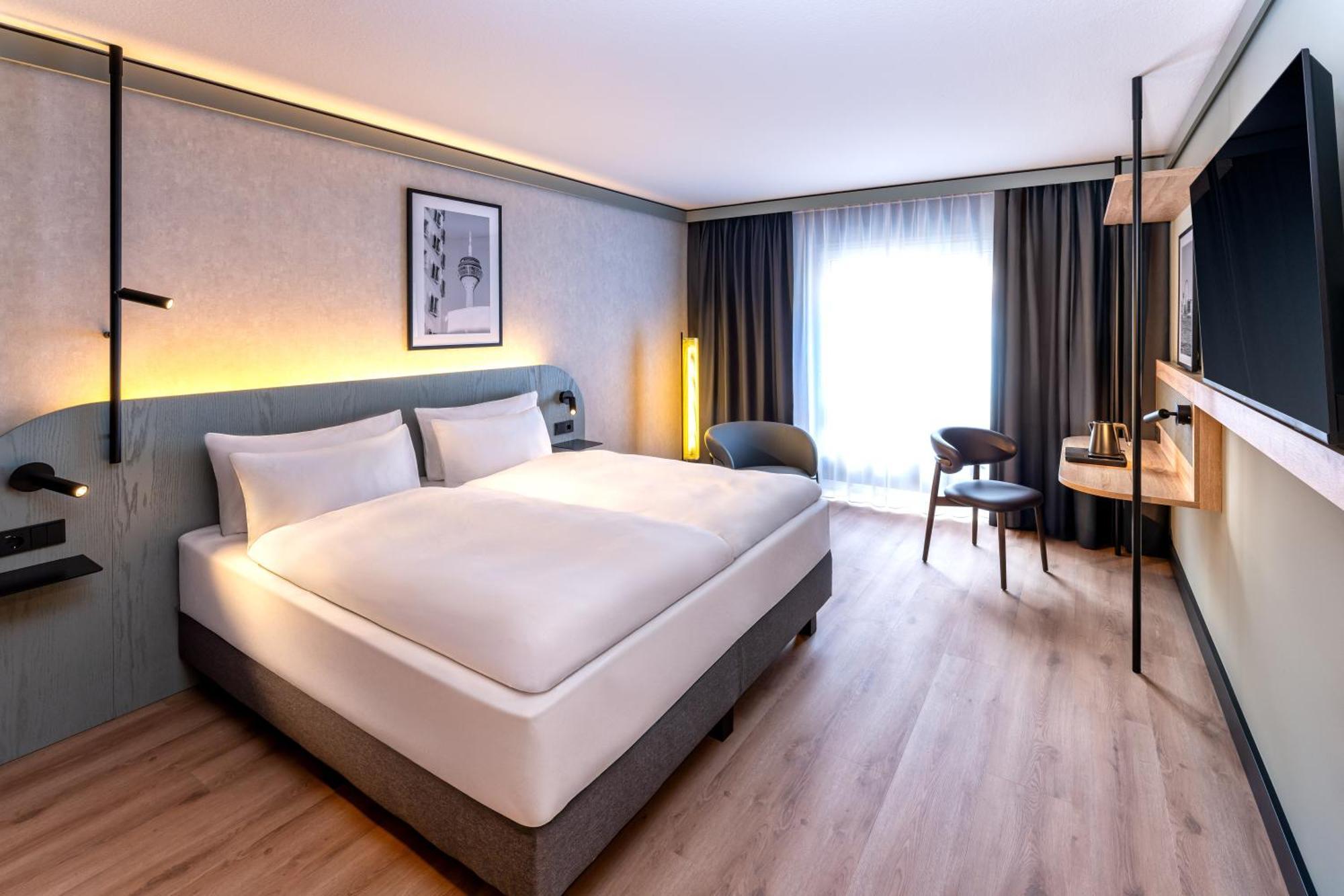 Radisson Center 3*