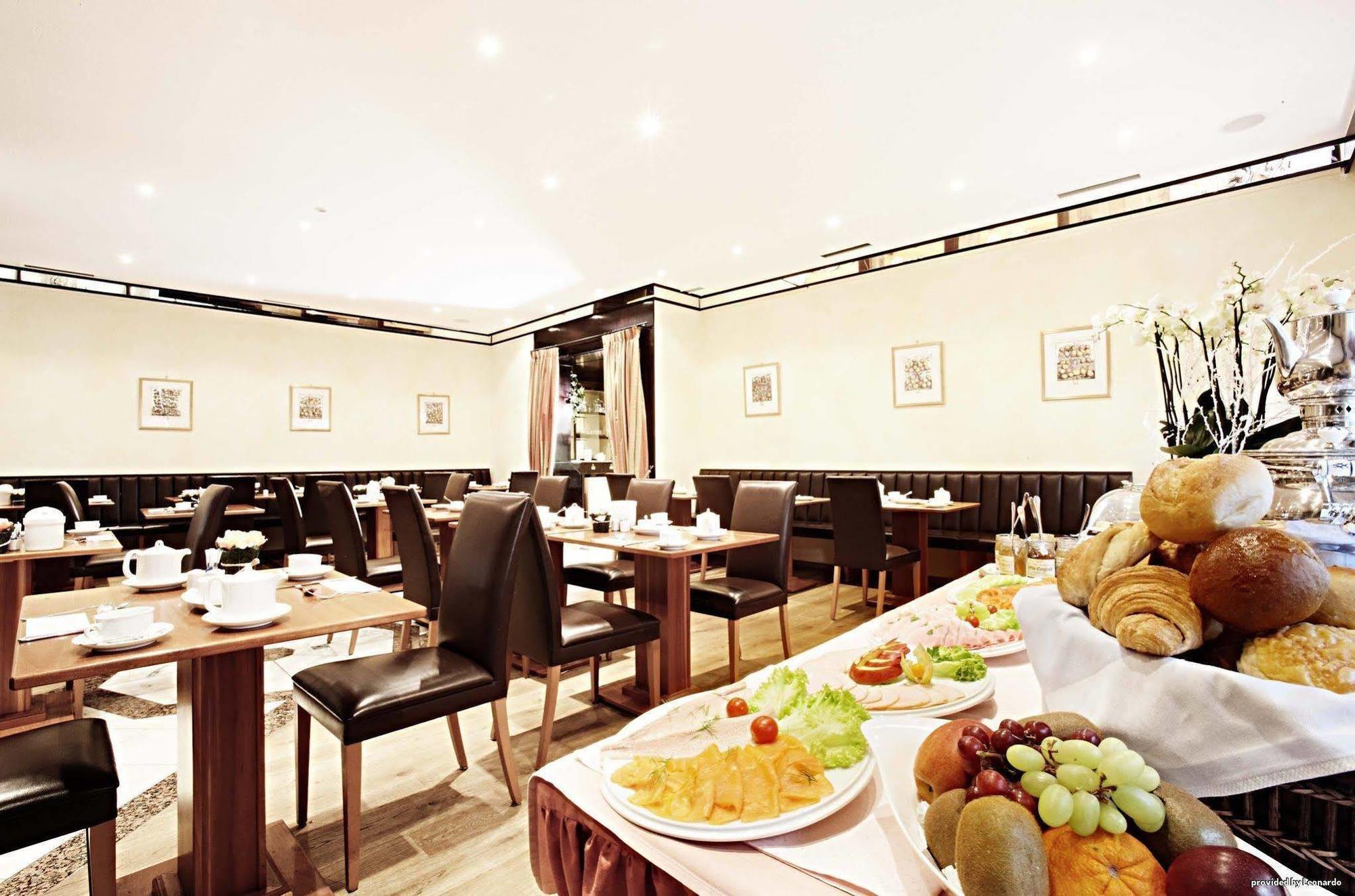 Radisson Center Hotel